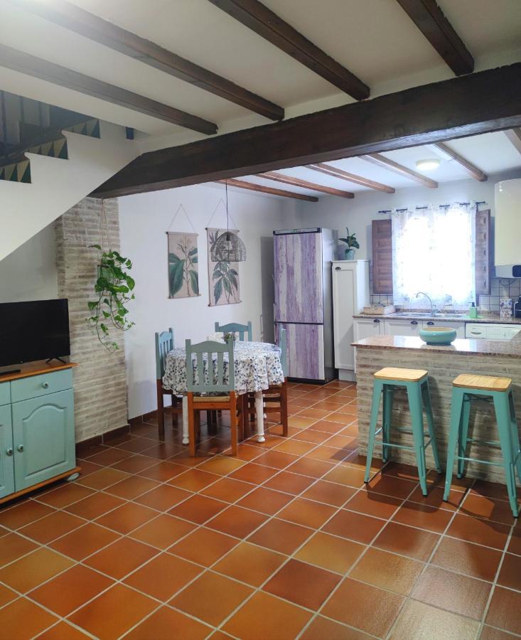 Masía de San Juan, casa rural renovada en Castillo con piscina y Aire Acondicionado Segorbe Exterior foto